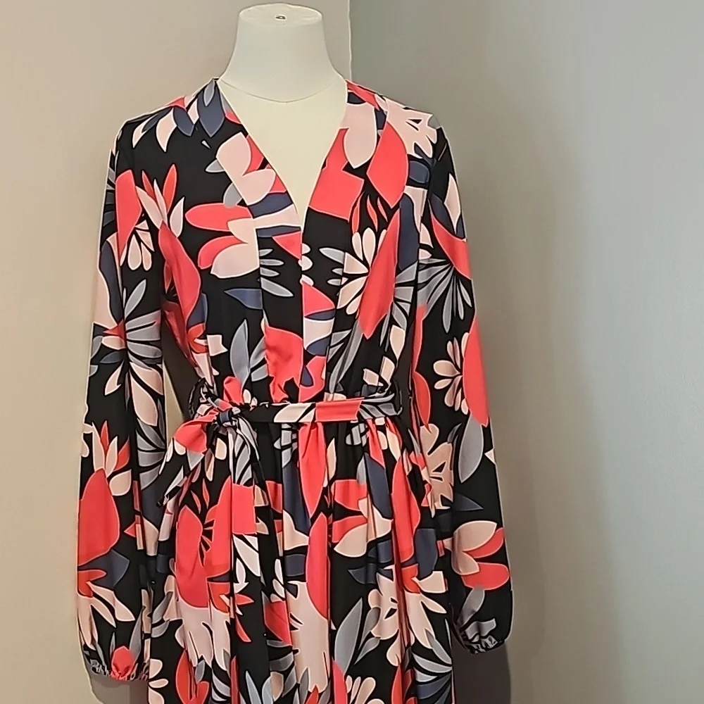 Sunday up floral maxi dress size M